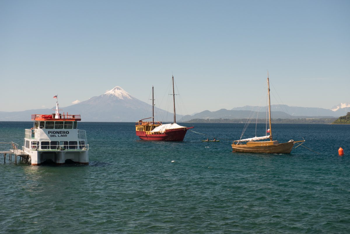 Lago Llanquihue con el volcán Osorno.
